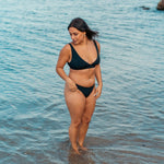 Behagelig sort bikini underdel til kvinder uanset kropsform